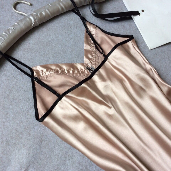 Sleeveless Nighties V-neck Nightgown